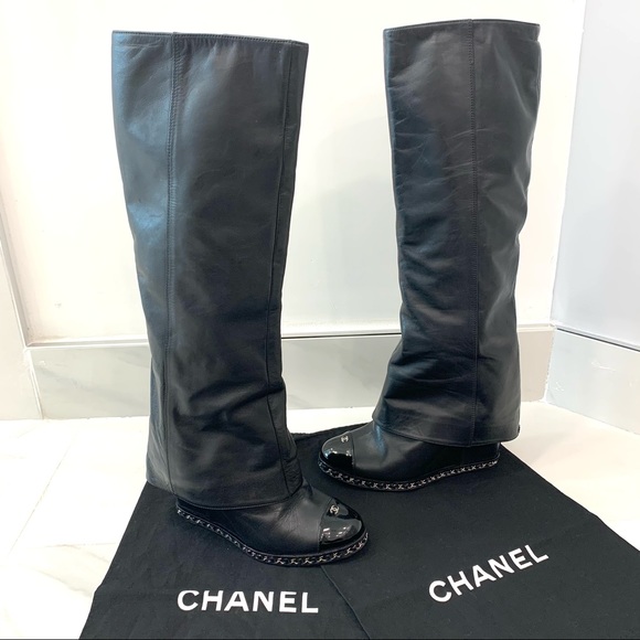 SOLD. CHANEL boots 38 run small - Picture 2 of 14